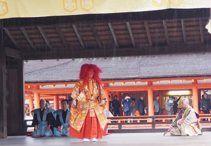 能「猩々(しょうじょう)」
