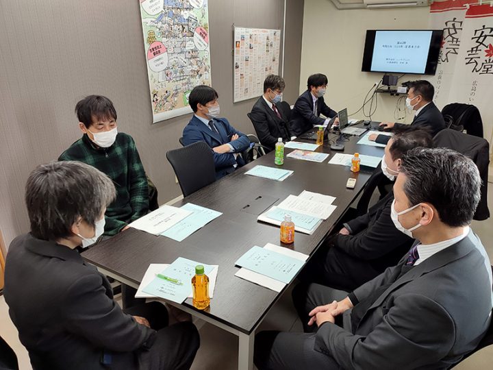 新年互例会で集まる役員と准役員