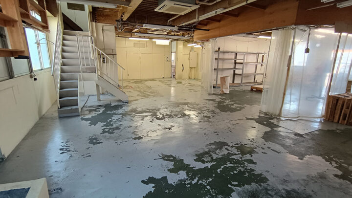 本社リノベ直前 1F作業場