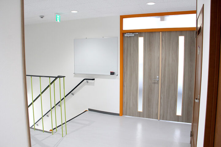 階段上の踊り場