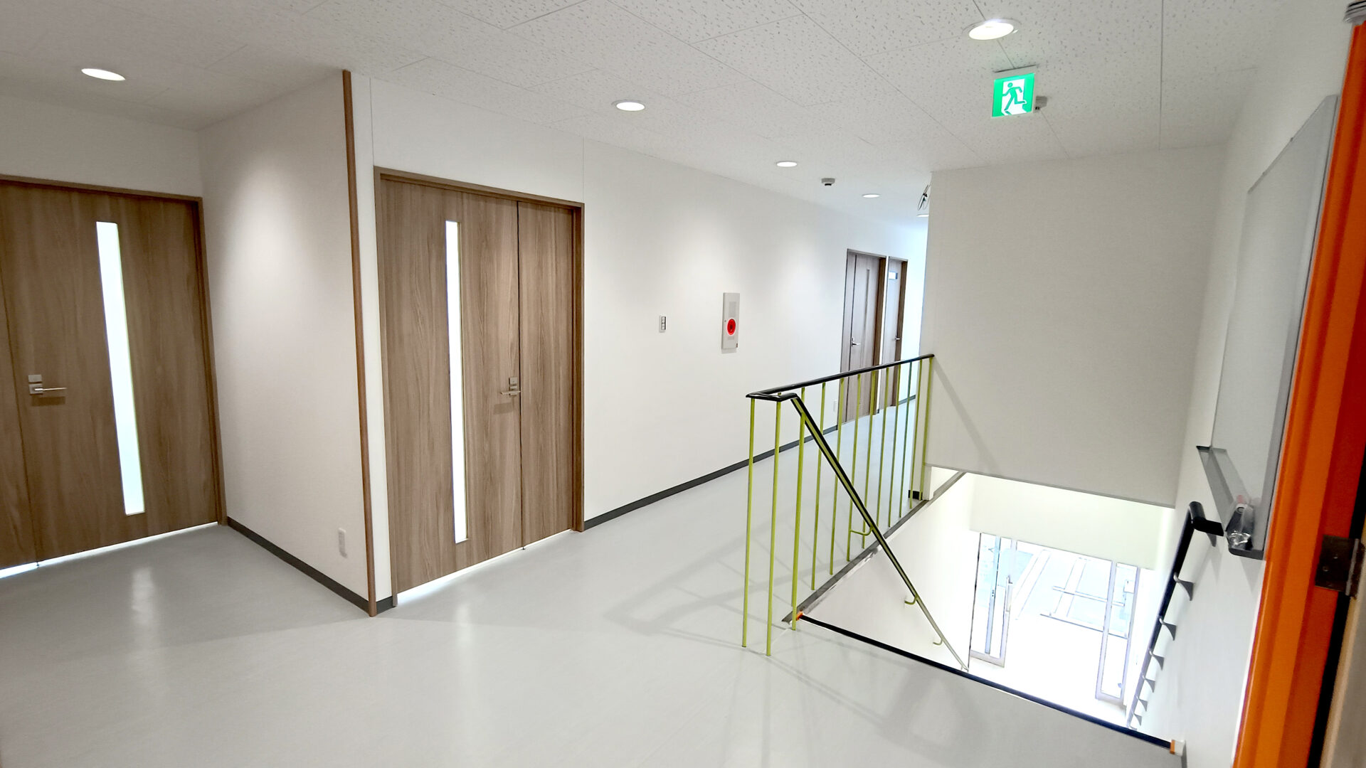 2階の階段・廊下